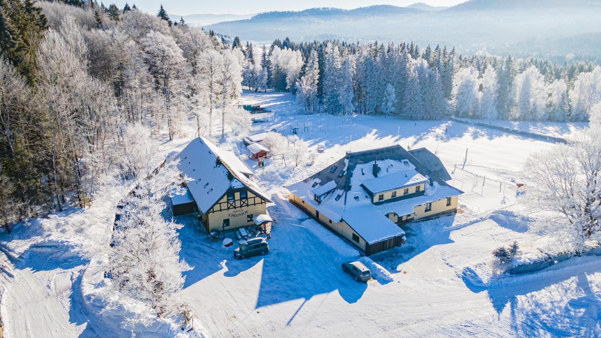 Penzion Chlustov Strazny Exteriér fotografie